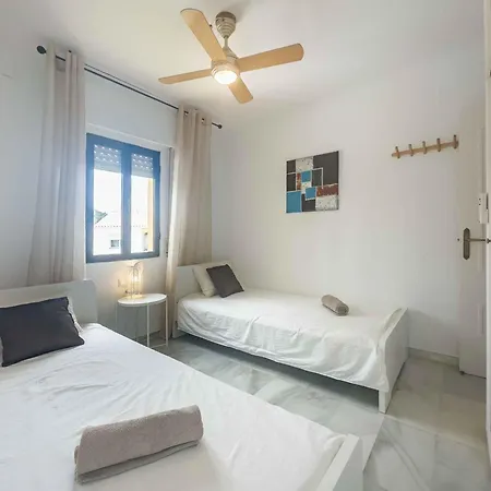 Apartment In Vacation In La Cala De Mjias Sitio de Calahonda