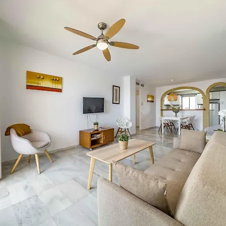 Apartment In Vacation In La Cala De Mjias Sitio de Calahonda